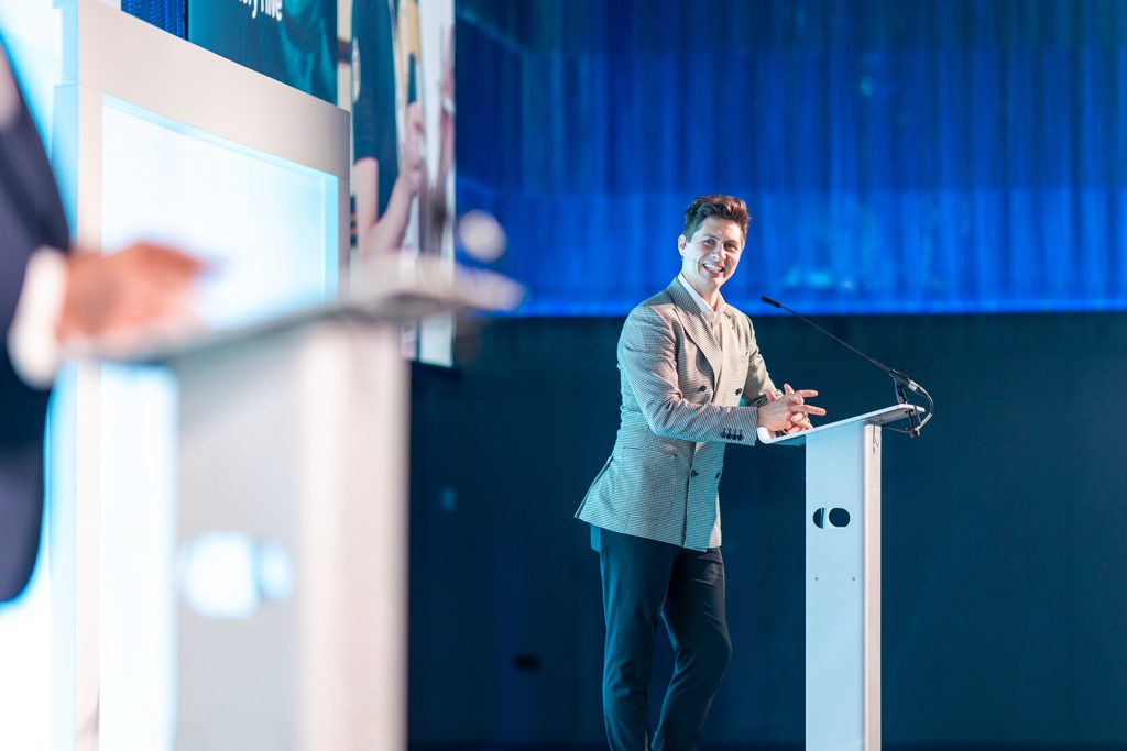 Ben Hanlin sharing tips for public speaking – feedback to improve stage presence.