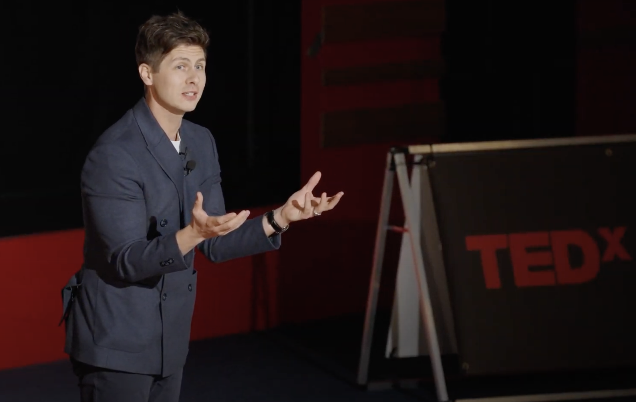 Ben Hanlin sharing tips for public speaking to overcome glossophobia.